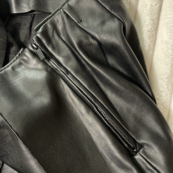 Zara Black High-Waisted Pants - Picture 5 of 9